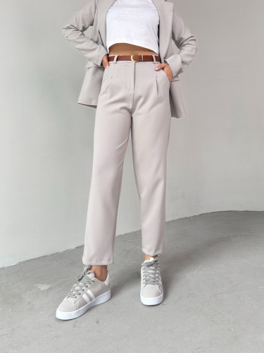TKM-03675 Taş Rengi Vatkalı Blazer Ceket Kemerli Havuç Pantolon Atlas Kumaş İkili Takım - 3
