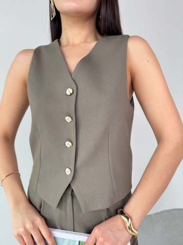 Cappmoda - TKM-03677 Haki Papatya Düğmeli Yelek Pileseli Palazzo Pantolon İkili Takım (1)