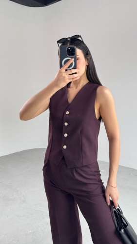 Cappmoda - TKM-03677 Mürdüm Papatya Düğmeli Yelek Pileseli Palazzo Pantolon İkili Takım (1)