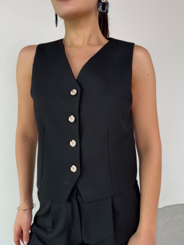 Cappmoda - TKM-03677 Siyah Papatya Düğmeli Yelek Pileseli Palazzo Pantolon İkili Takım (1)