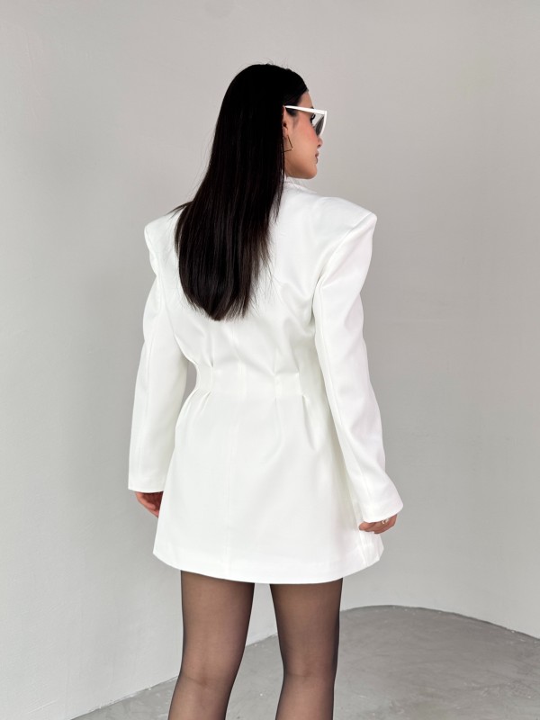TKM-03683 Beyaz Vatkalı Ön Düğmeli Blazer Ceket Mini Etek İkili Takım