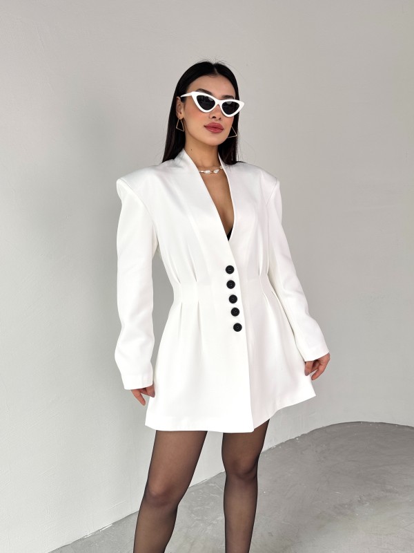 TKM-03683 Beyaz Vatkalı Ön Düğmeli Blazer Ceket Mini Etek İkili Takım