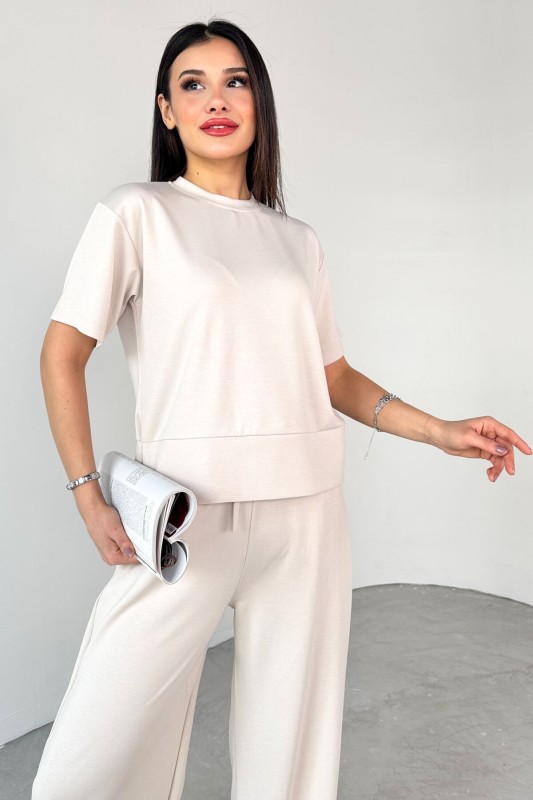 TKM-13255 Taş Rengi Yarım Kol Bluz Boru Paça Pantolon İkili Takım