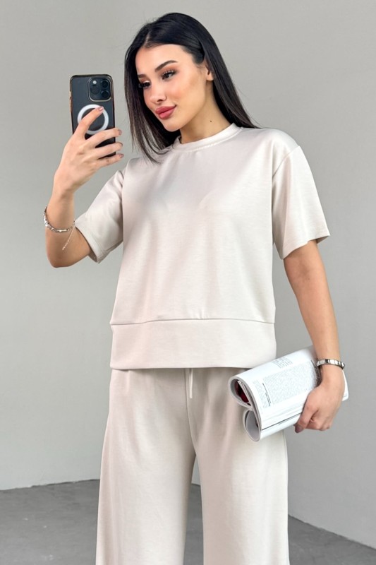 TKM-13255 Taş Rengi Yarım Kol Bluz Boru Paça Pantolon İkili Takım