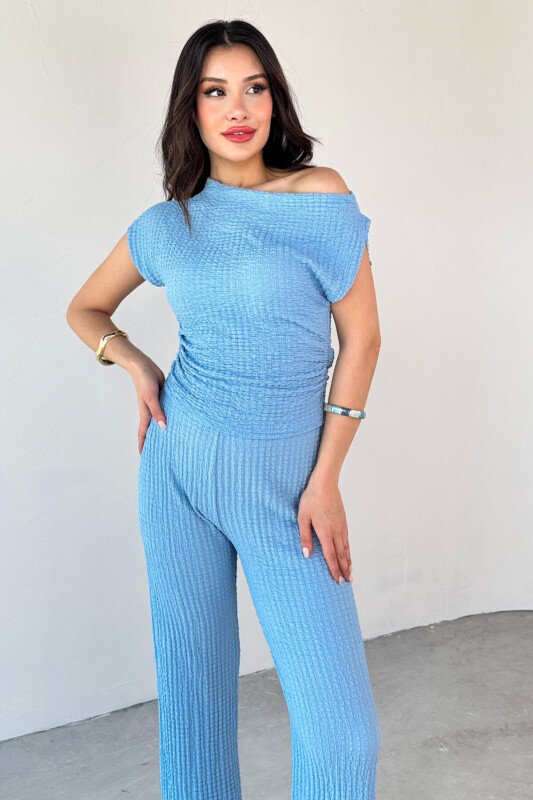 TKM-13288 Bebe Mavi Bubble Kumaş Kayık Yaka Büzgülü Bluz Salaş Pantolon İkili Takım - 9