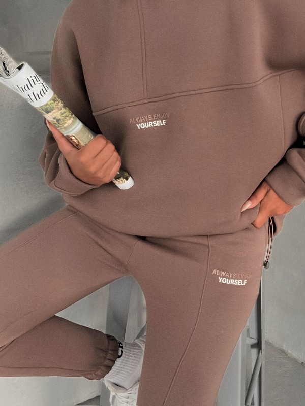 TKM-3639 Kahverengi Always Enjoy Yazı Baskılı Kapüşonlu Sweatshirt Çimalı Jogger Üç İplik Şardonlu İkili Takım - 4