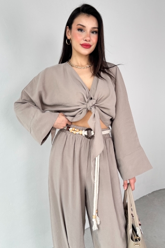 Cappmoda - TKM-51140 Vizon Önden Bağlamalı Bluz Kemerli Şalvar Pantolon İkili Takım (1)