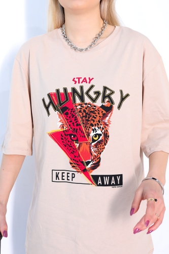Cappmoda - TSR-04145 Vizon Stay Hungry Baskılı Salaş Tişört (1)