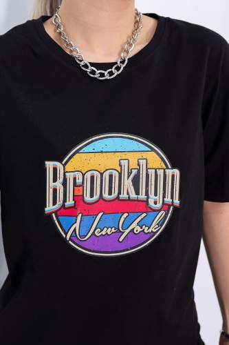 Cappmoda - TSR-04177 Siyah Brooklyn Renkli Baskılı Salaş Tişört (1)