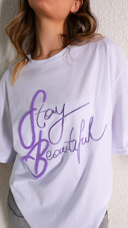 TSR-04212 Beyaz Stay Beautiful Süzene Yazı Nakışlı Salaş Tişört