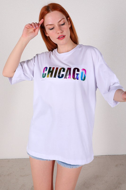 TSR-04214 Beyaz Chicago Kabartma Renkli Baskılı Salaş Tişört