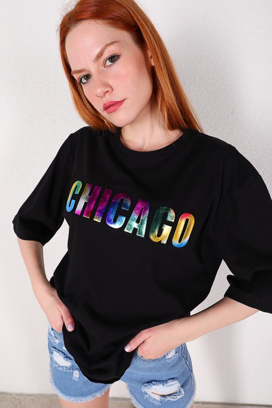 TSR-04214 Siyah Chicago Kabartma Renkli Baskılı Salaş Tişört