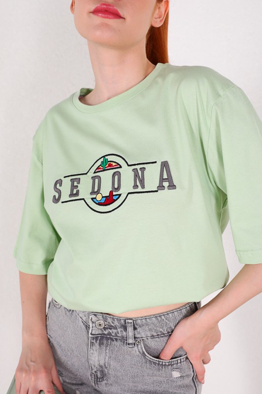 TSR-04235 Su Yeşili Sedona Yazı Nakışlı Salaş Tişört