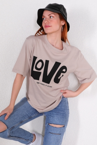 TSR-04249 Taş Rengi Love Baskılı Armalı Basic Tişört 