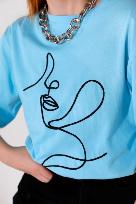 TSR-04251 Bebe Mavi Kadın Silüeti İşlemeli Salaş Basic Tişört