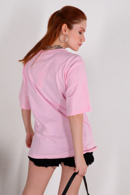 TSR-04251 Pudra Kadın Silüeti İşlemeli Salaş Basic Tişört