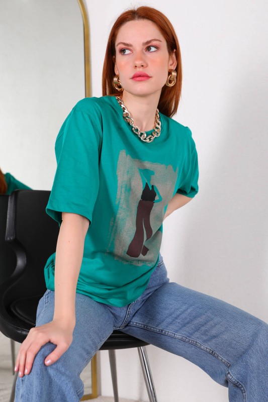 TSR-04256 Yeşil Kadın Dijital Çizim Baskılı Tişört