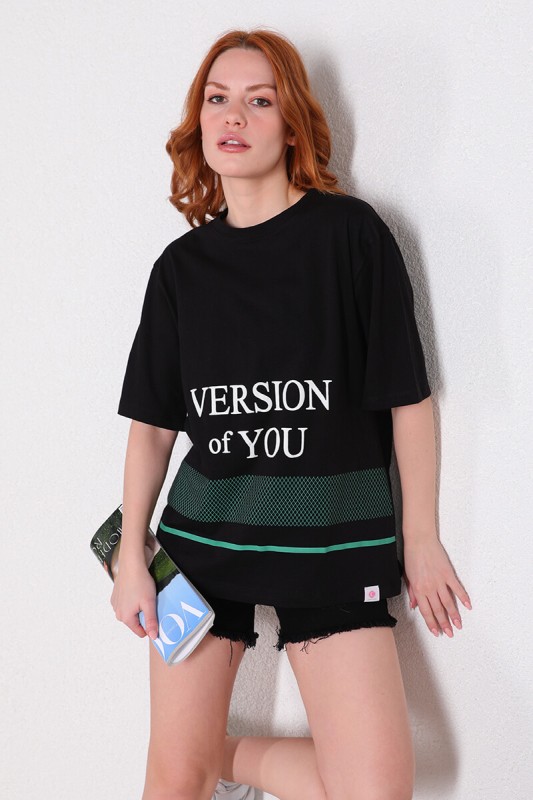 TSR-04261 Siyah Version Of You Yazı Baskılı Salaş Tişört
