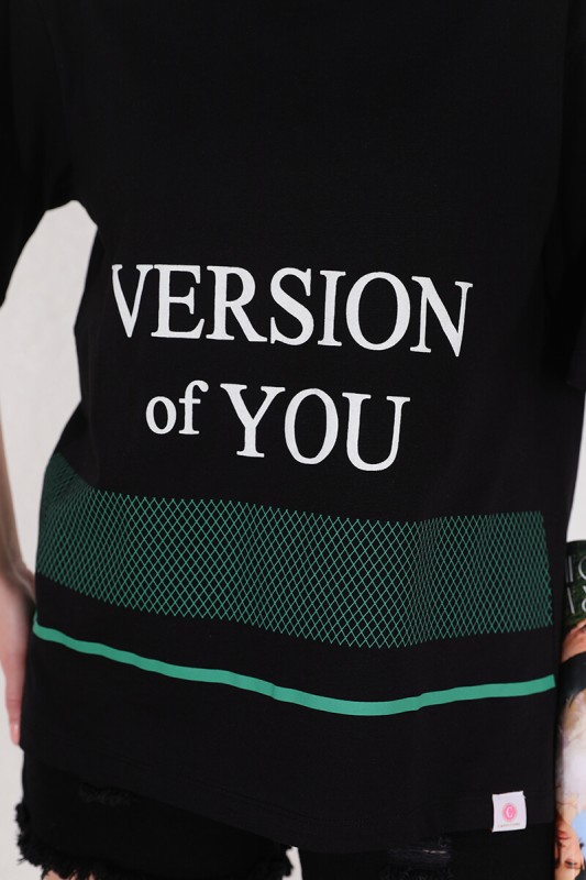 TSR-04261 Siyah Version Of You Yazı Baskılı Salaş Tişört