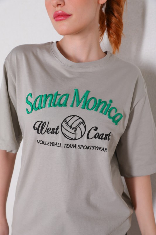 TSR-04268 Boyama Gri Santa Monica Nakışlı Tişört
