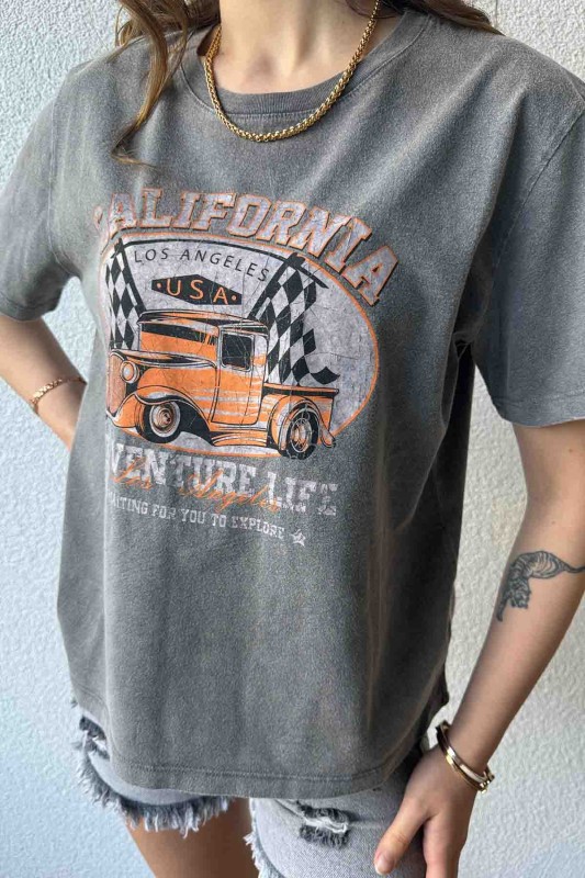 TSR-04351 Füme Yıkama Kumaş California Görsel Baskılı Salaş Pamuklu Tişört
