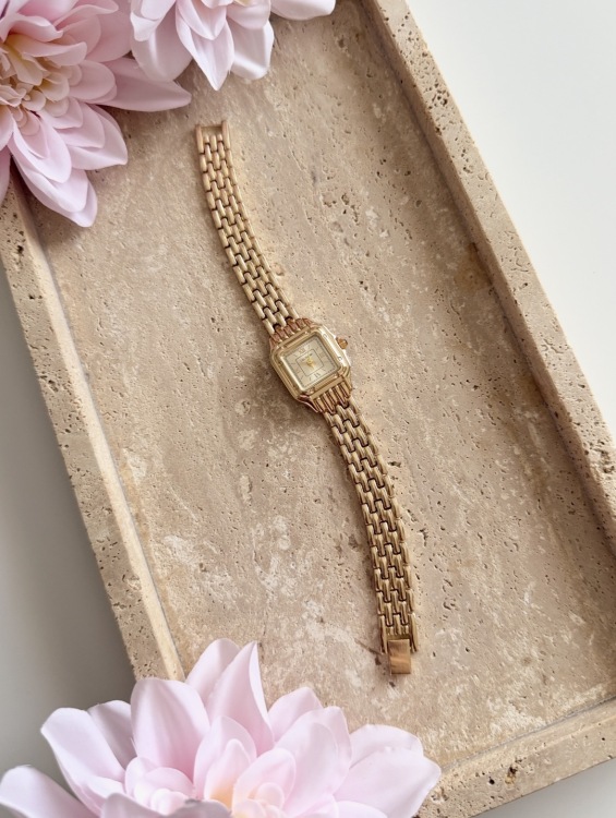 Vanessa Gold Kare Kadran Çelik Kordon Kadın Kol Saati