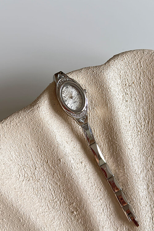 Velix Silver Taşlı Çelik Kordon Kol Saati 